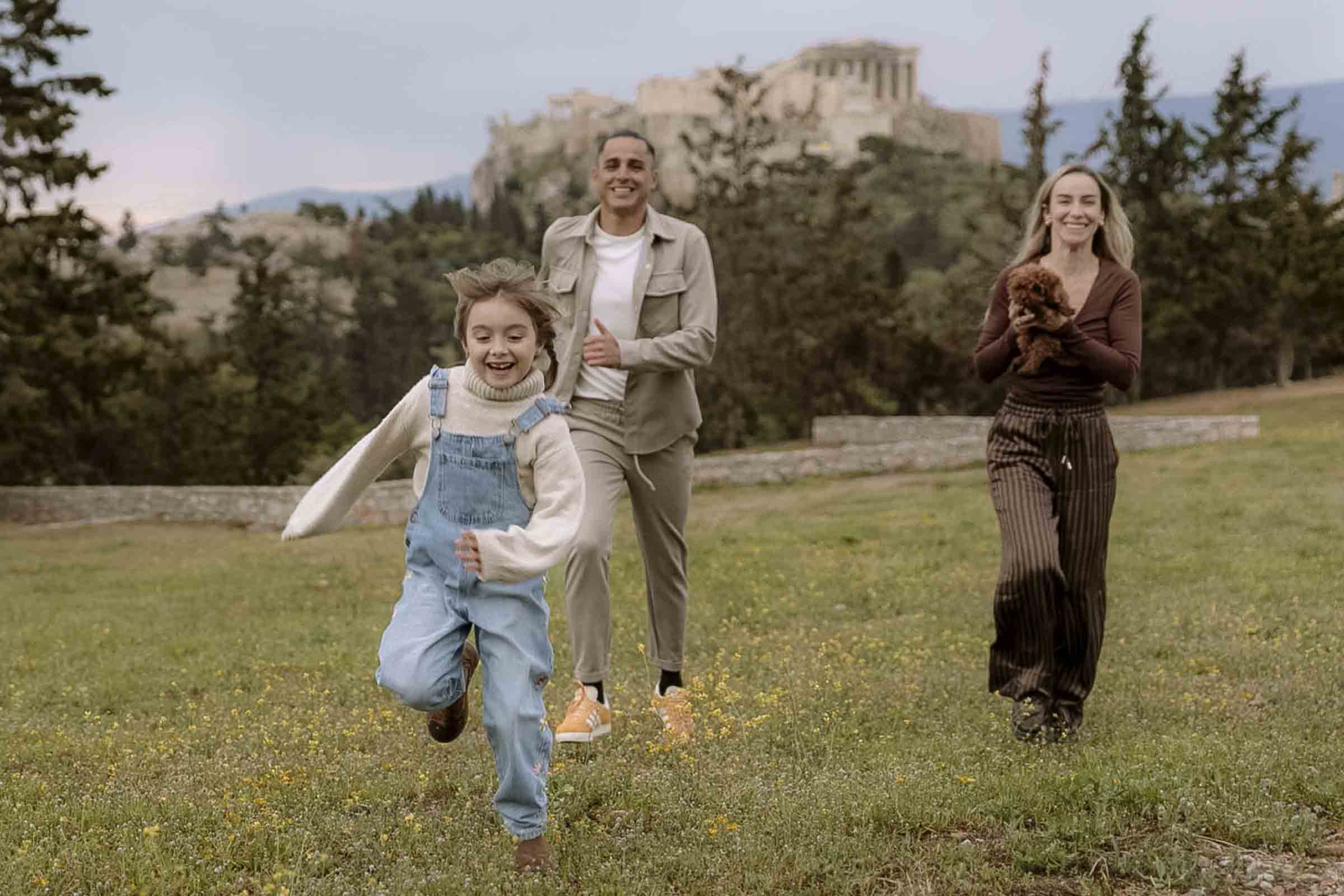 sesiones de fotos en familia divertidas y naturales en madrid